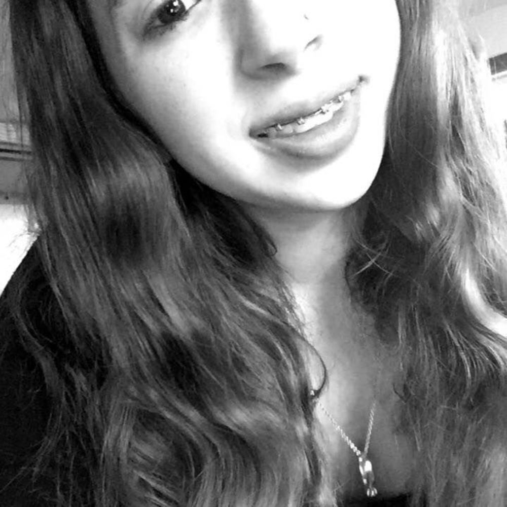 Meet your Posher, Caitlin